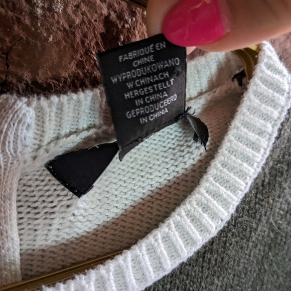 Tahari Medium Knit Color‎ Block Knit Sweater w/ Zipper Close on Back - Picture 6 of 10